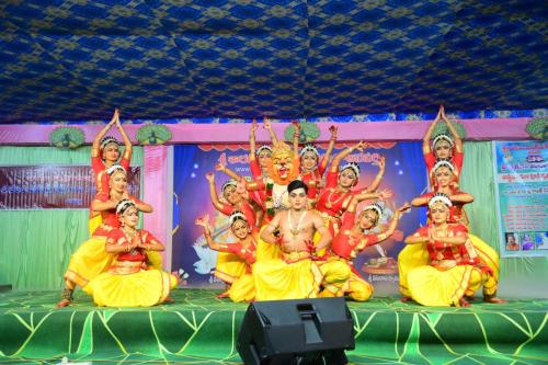 Dr-Srikanth-Raghupatruni-Dance-Team